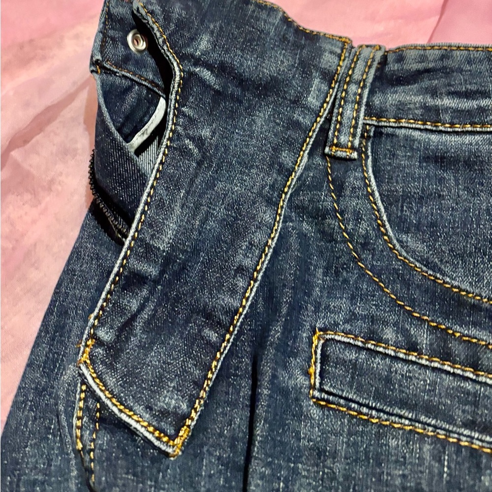 Stylish Distressed Blue Jeans - Picture 9 of 9